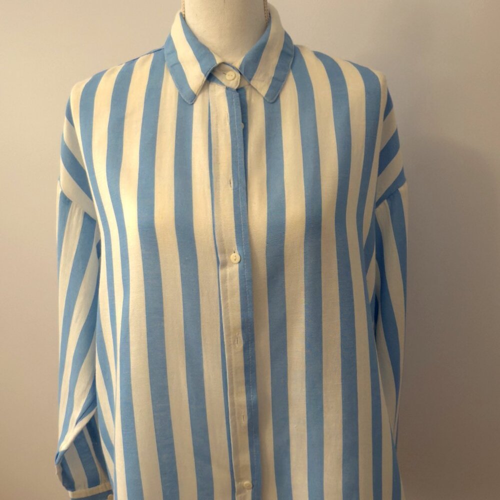 Stradivarius Blue and White Stripes Linen Shirt